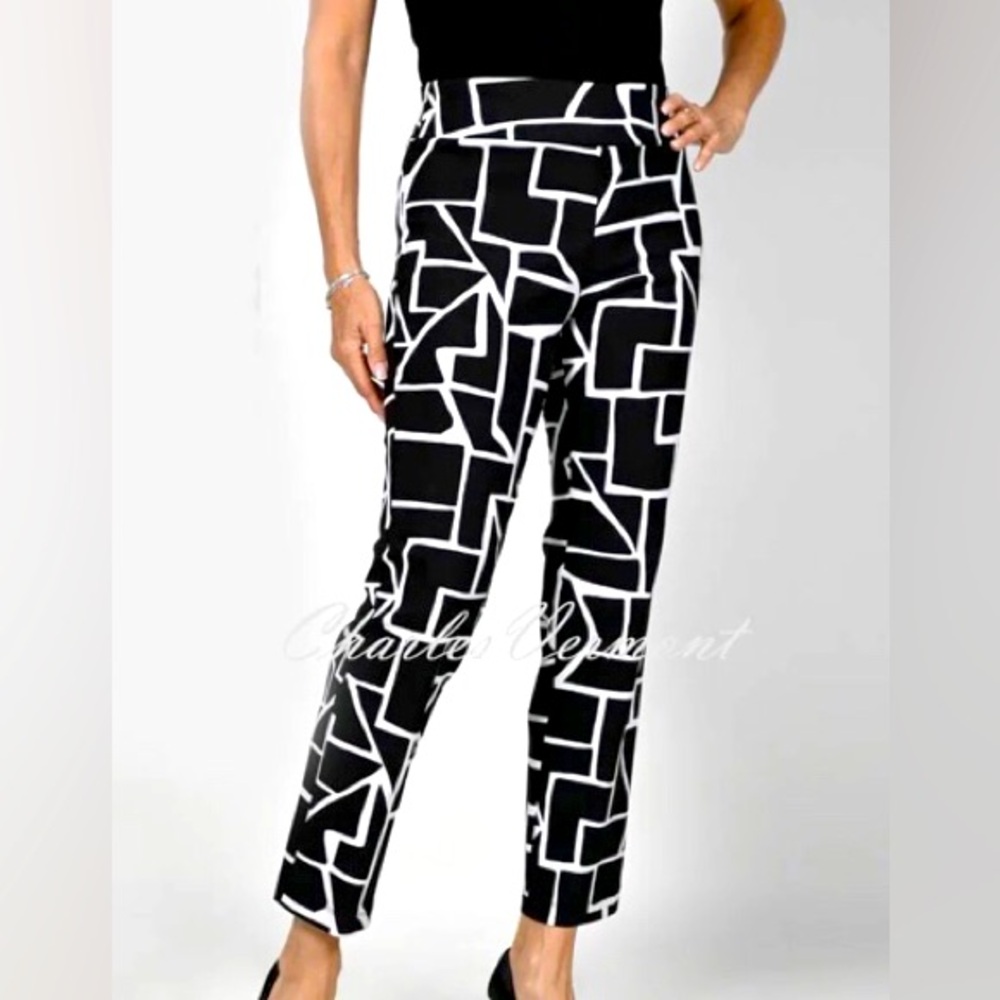 Frank Lyman Pull On Straight Leg Pants 4 Black Stretch Office Business Casual